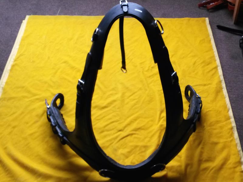 schwarzes Französisch Kummet 