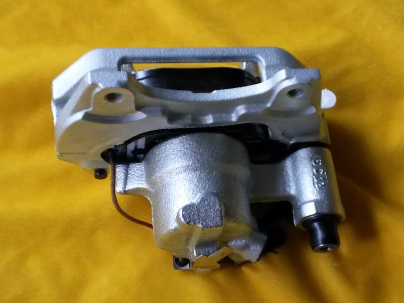 silberner Bremssattel