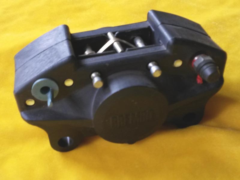 schwarzer Bremssattel