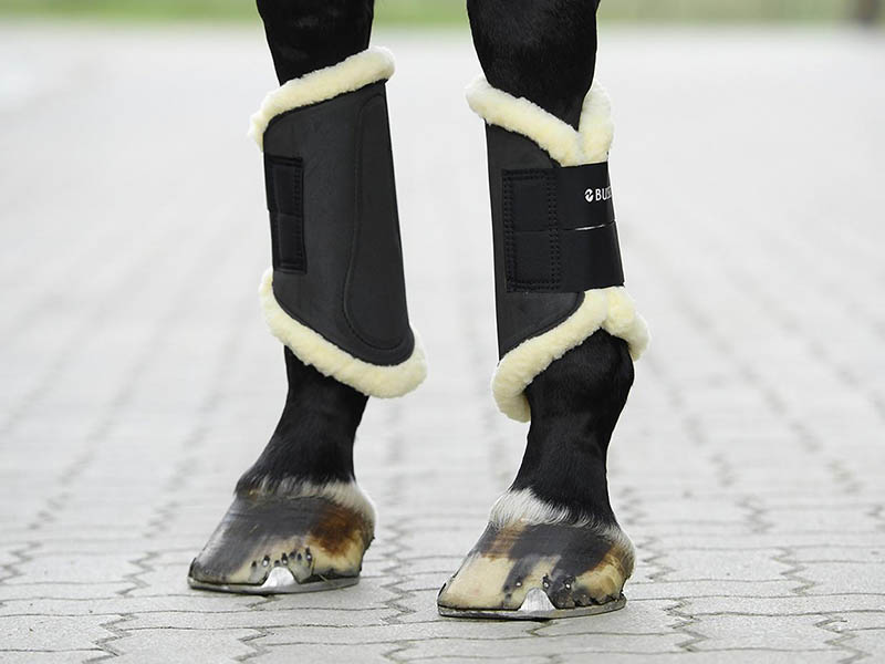 Gamasche Art-Fur - schwarz und weiß Gamasche Art-Fur - schwarz und weiß