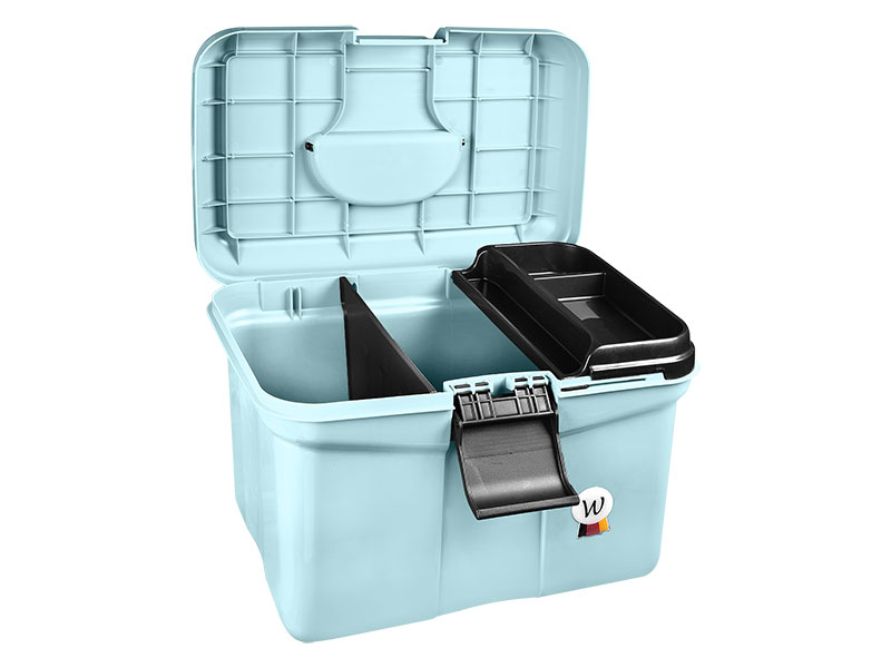 hellblaue Putzbox mit Griff