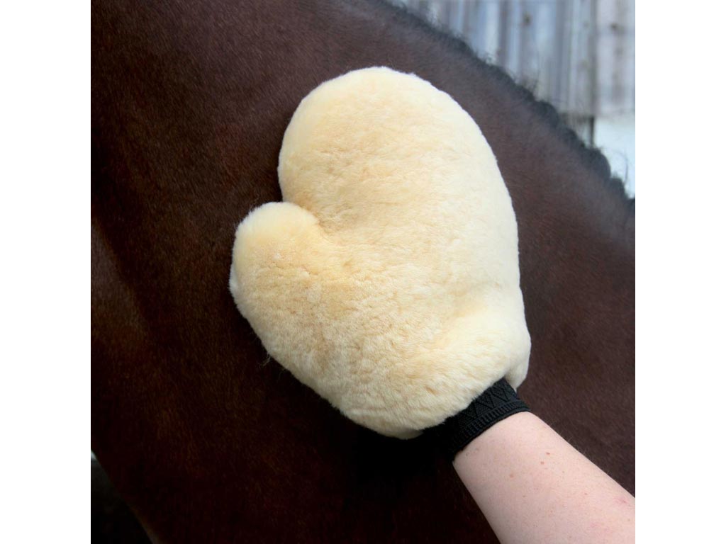 Lammfell Pflegehandschuh Lammfell Pflegehandschuh