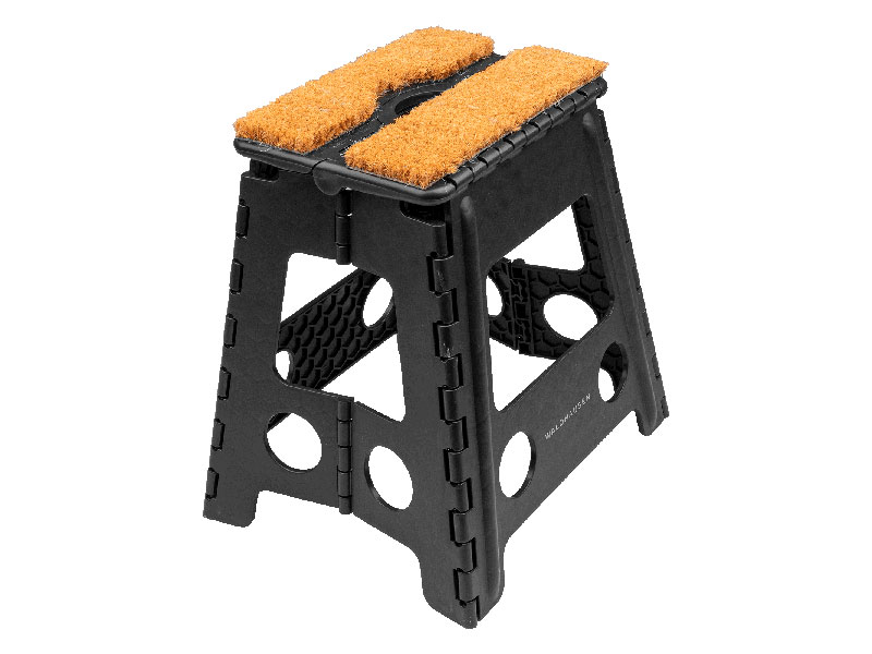 schwarze Aufstiegshilfe mit Kokosmatte