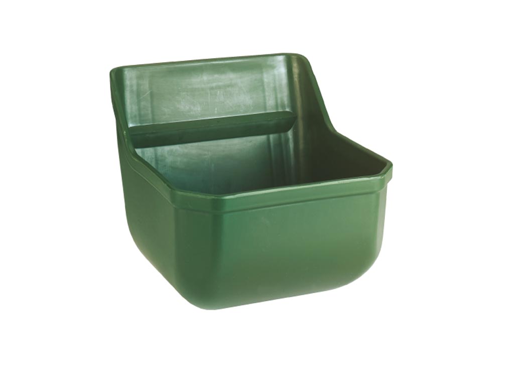 Grüner Kraftfuttertrog
